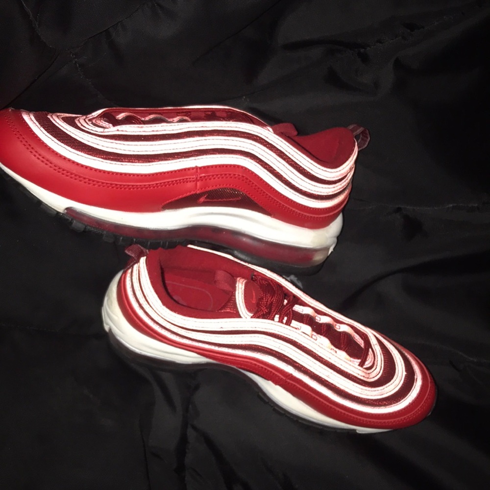 Nike Woman’s Reflective Air Max 97’ Sneakers (Red)